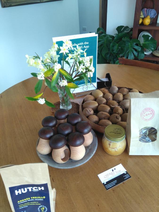 Cherry Top Farmstay - Boutique Eco Village Lilydale Extérieur photo
