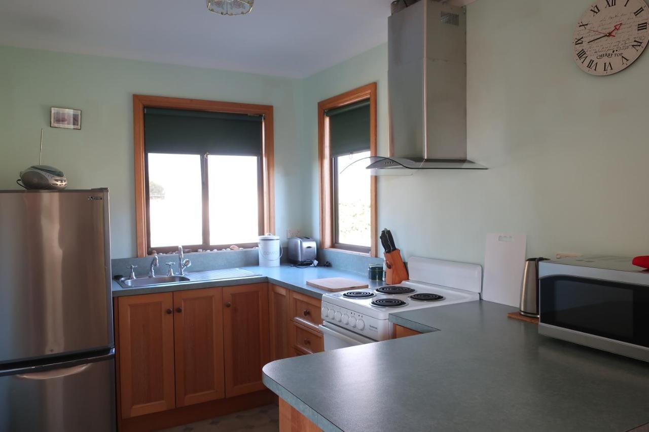 Cherry Top Farmstay - Boutique Eco Village Lilydale Extérieur photo