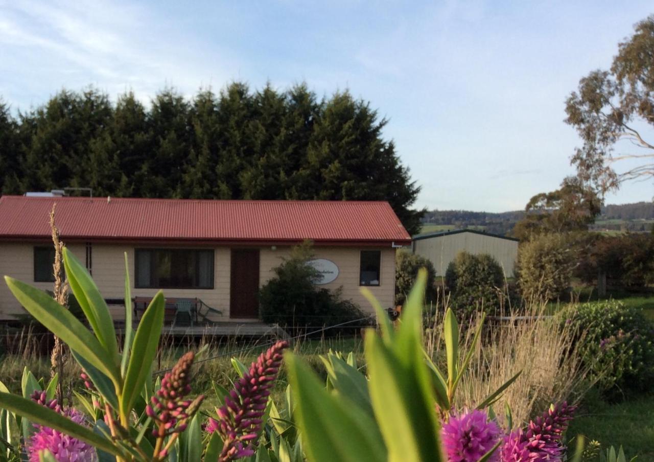 Cherry Top Farmstay - Boutique Eco Village Lilydale Extérieur photo