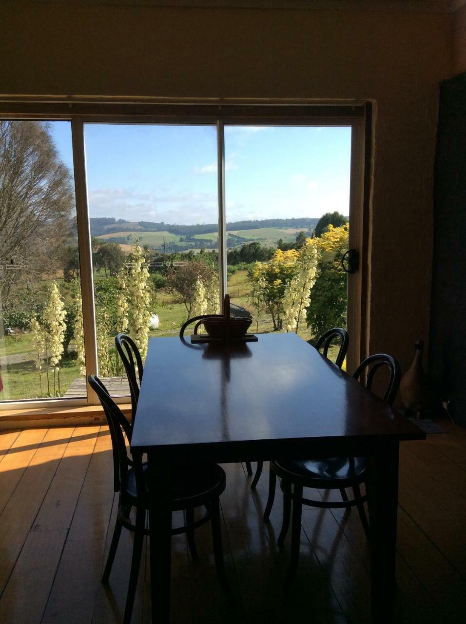 Cherry Top Farmstay - Boutique Eco Village Lilydale Extérieur photo